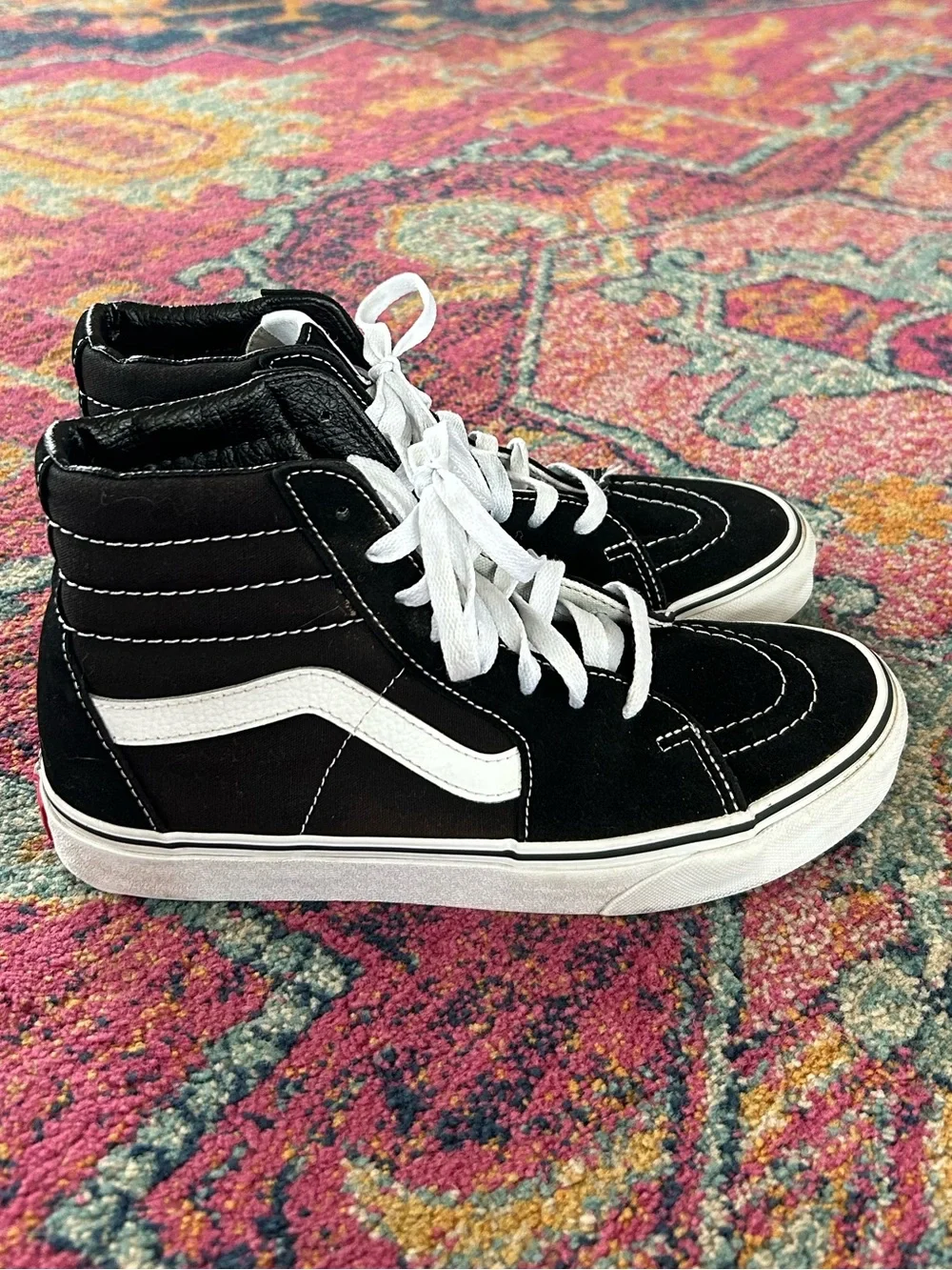 Vans | Unisex Black/White Suede/Canvas High-Top Sk8-Hi Lace Up Sneakers M7.5 W9